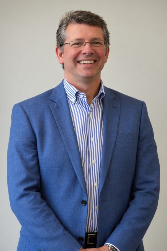 Max De Jong, Head of Finance